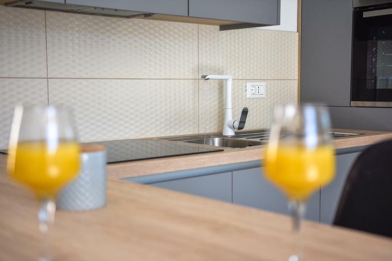 Villa Mar 1 - Luxury Apartments プチシャ エクステリア 写真
