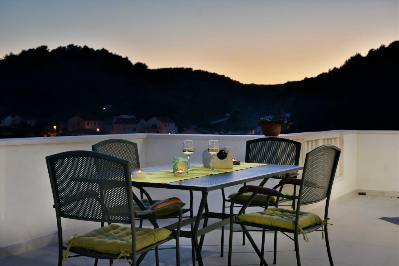 Villa Mar 1 - Luxury Apartments プチシャ エクステリア 写真