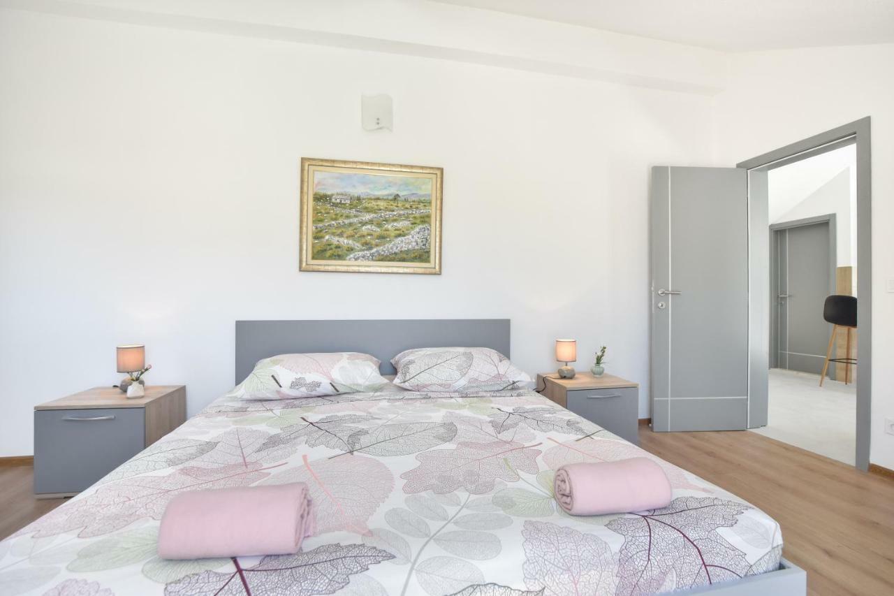 Villa Mar 1 - Luxury Apartments プチシャ エクステリア 写真